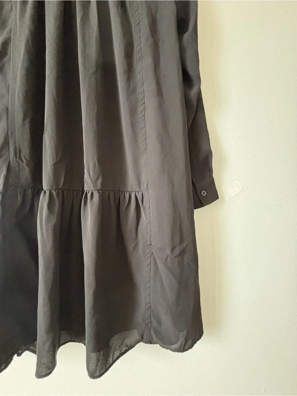 Banana Republic - Classic Black Long-Sleeve Tiered Shirt Dress - Picture 5 of 10